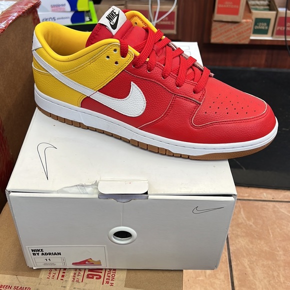 Nike dunk size 11 M red with yellow. Gum bottom red laces - Picture 2 of 3